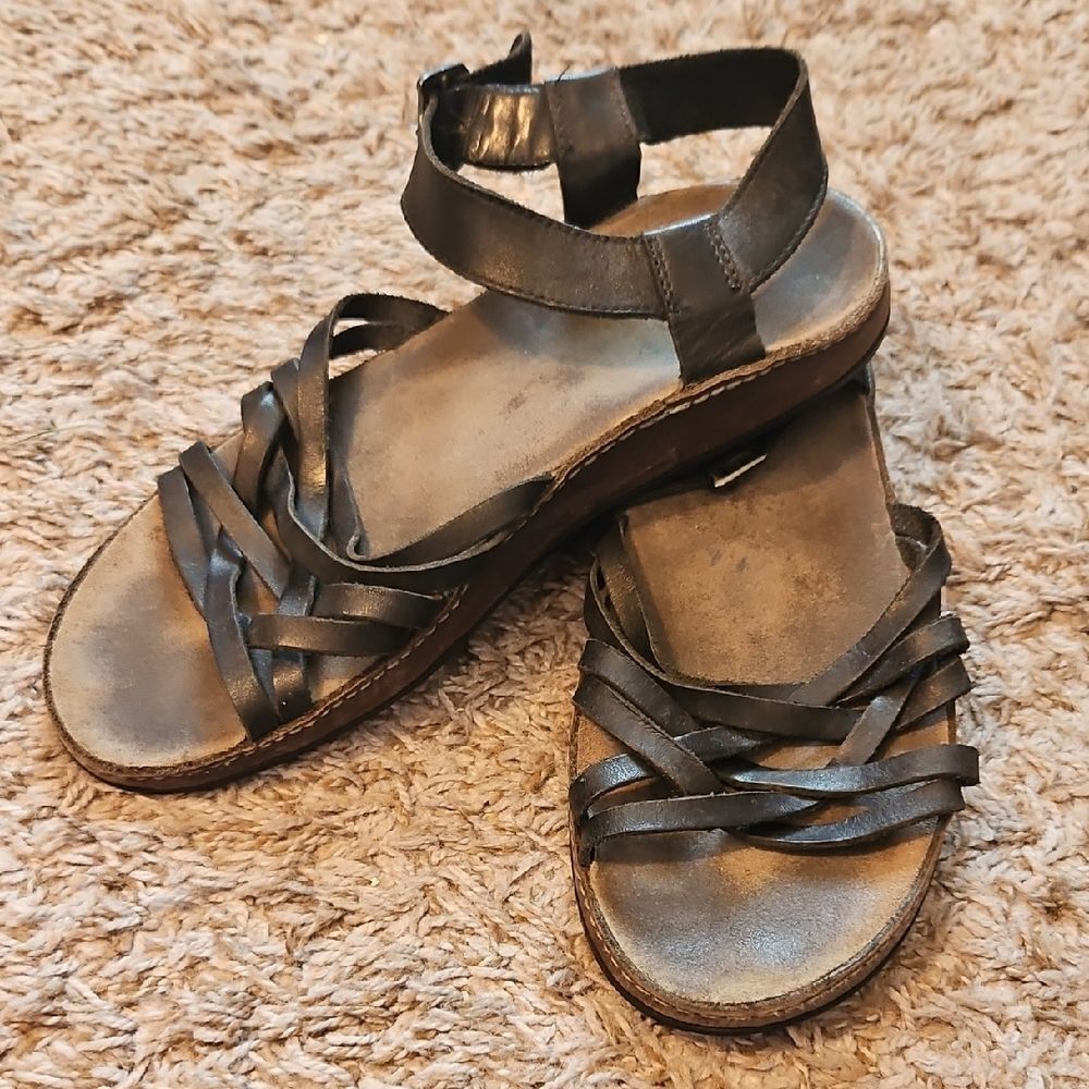 Chaco Women's Leather Strappy Sandals Black Size 9 EU 40